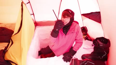 I Survive 50 Hours In Antartica !