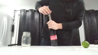 How to make sure you open a wine bottle