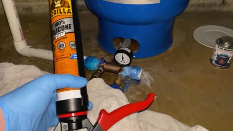 Leaking Well Water Pressure Tank Replacement Part 45 -- Back on the iPhone, and Silicone Grease Uncertainty on Sunday, 09/10/2023, at 21:11