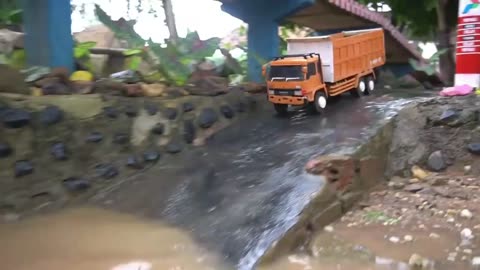 Mobil Terobos Banjir