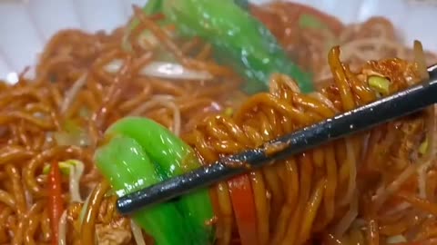 Pain Fried Noodles How we make pain fried Noodles #pain fried Noodles kasy bnai jati hain