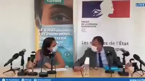 Conferenza stampa del Prefetto di Guadalupa, i microfoni aperti hanno registrato la discussione.🤡🤡🤡