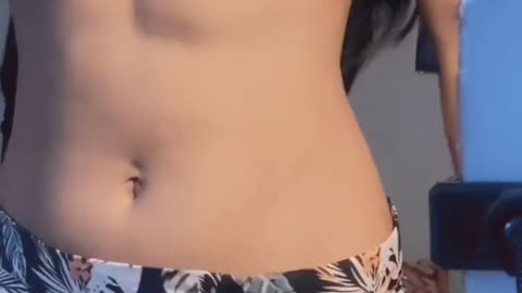 Hot Sassy Poonam Topless Viral VIDEOS 🔥💦🤤 - Deep Cleavage - Hot Instagram Reels - Sofia Ansari VIDEO