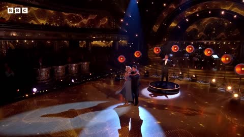 Luke Evans performs Bridge Over Troubled Water ✨ BBC Strictly 2022