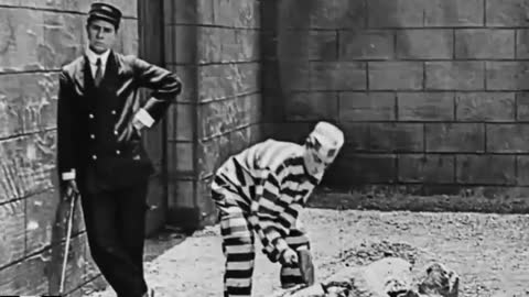 Buster Keaton and Joe Roberts in Convict (1920) #comedy #funny #comedyvideo