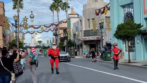 Disney Hollywood parade