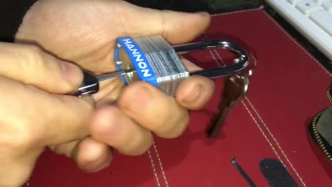 Hannon 40mm laminated warded padlock bypassed in 10 seconds #lockpicking #locksport