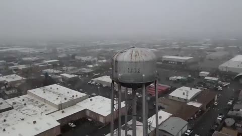 Drone captures snowstorm in south salt lake city in utah ...