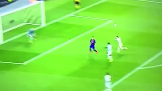 VIDEO: Superb goal from Luis Suarez