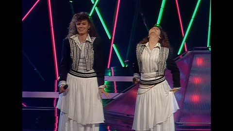 1989 Turkey: Pan - Bana Bana (21th place at Eurovision Song Contest in Lausanne/Switzerland)
