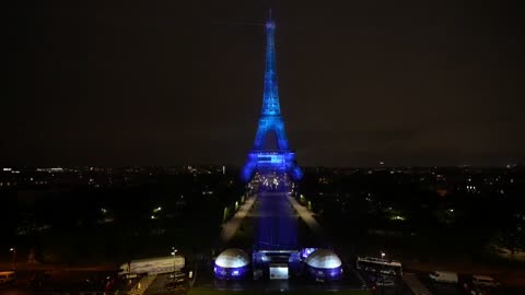 La Torre Eiffel es iluminada con hidrógeno renovable