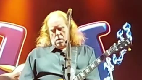 Warren Haynes (Gov't Mule) - LIVE @ 420Fest (Short 2)