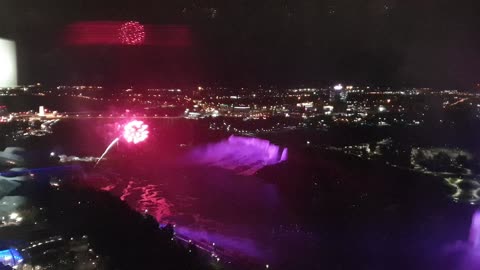 Light & fireworks show above Niagara Falls