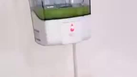 Funny touchless soap dispenser fall drop cleaner confused || a funny video