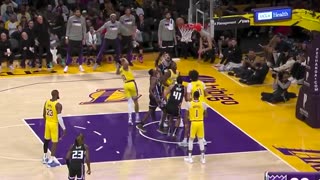 De'Aaron Fox ball fake 😮‍💨 Kings-Lakers