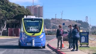 San Francisco launches driverless shuttle service