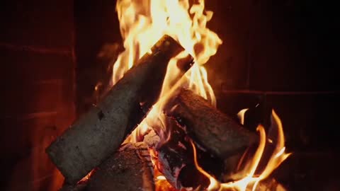 The sound of a campfire, fireplace, stove for a wonderful sleep. Sleep is provided in 5 minutes.