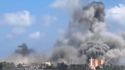 The initial moments of the shelling in Al-Mawasi, west of Khan Younis