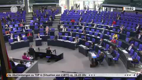 Eine Frau redet Klartext im Bundestag