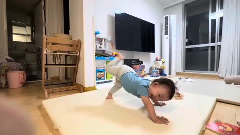 Funny baby videos jeem