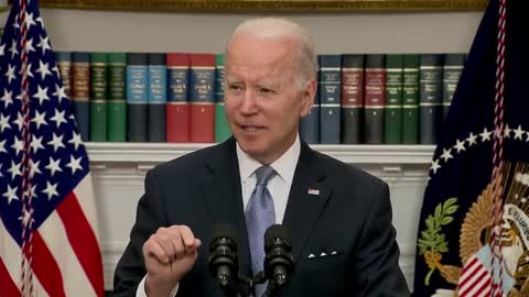 Joe Biden starts talking about masks on airplanes when asked about title.42