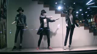 Girl Posing As Mannequin Performs Amazing Dubstep Dance
