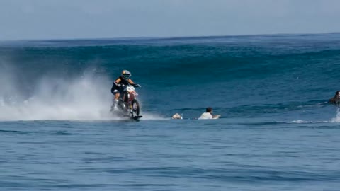 motorcycle at sea 9