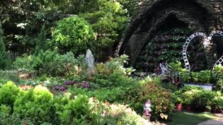 Ideal Beautiful Garden