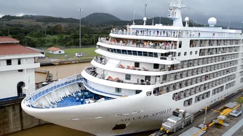 Panama Canal - Miraflores Lock - Cruise Pass