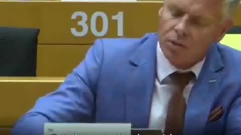 Dutch European MEP speaking out against the dangers of the e-ID