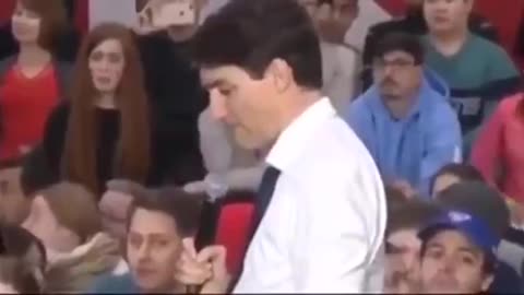 Woman Confronts Justin Trudeau in Public Forum: “You Sold us Out to Globalism