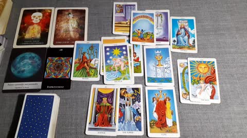 LEO April general tarot reading