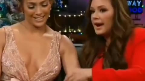 HAHHAHA HOT & FUNNY | JUST WATCH | JENNIFER LOPEZ IS GETTING HOT FLIRT FROM THE OTHER WOMAN