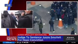 Journalists are getting shoved as Jussie Smollett arrives at the courthouse for sentencing