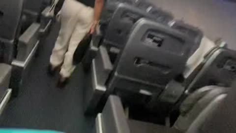 Woman has mental break on flight, gets duct-taped to the seat