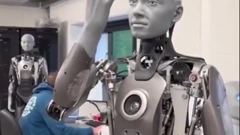 Les Robots humanoïdes arrivent