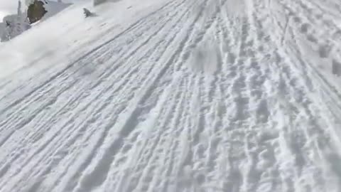 Ski on the cliff