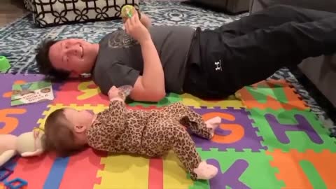Funny baby's with dad