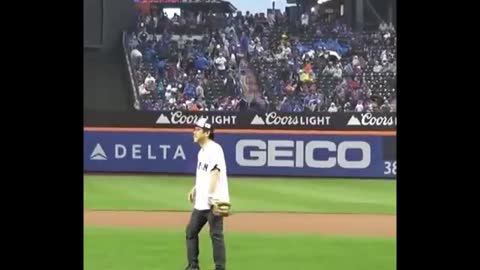 The Japanese consul general was embarrassed to kick off the US baseball game