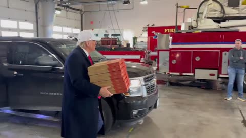 'DON'MINOS: Trump Rolls Up on Iowa Firehouse With Stack of Pizza for First Responders [Watch]