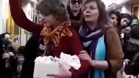 Women are walking the streets of Iran without their hijabs