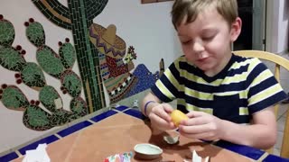 Opening a My Little Pony Kinder Surprise Egg in Mexico!