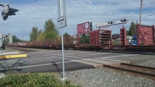 BNSF rail freight train Southbound in Kent, WA on 10/13/2023