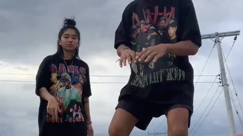 Tiktok dance couple