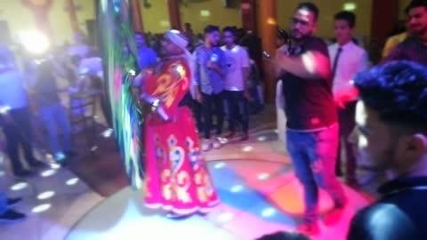 People Try To Copy Cat Dancer Show In wedding