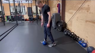 ✅Staggered Stance Deadlift