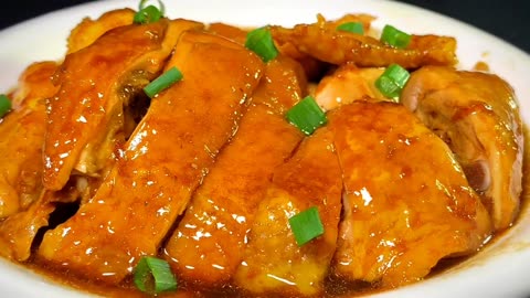 Chinese Food Recipe Chicken is a must-have for Chinese New Year's Eve family banquets. is delicious