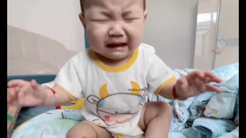 He is crying by hurting himself this baby