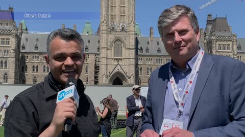 Hundreds of Canadians March For Life in Ottawa