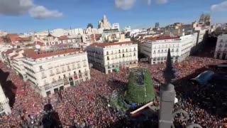 Hundreds of thousands of patriots gather in anti-socialist protest in Spain.